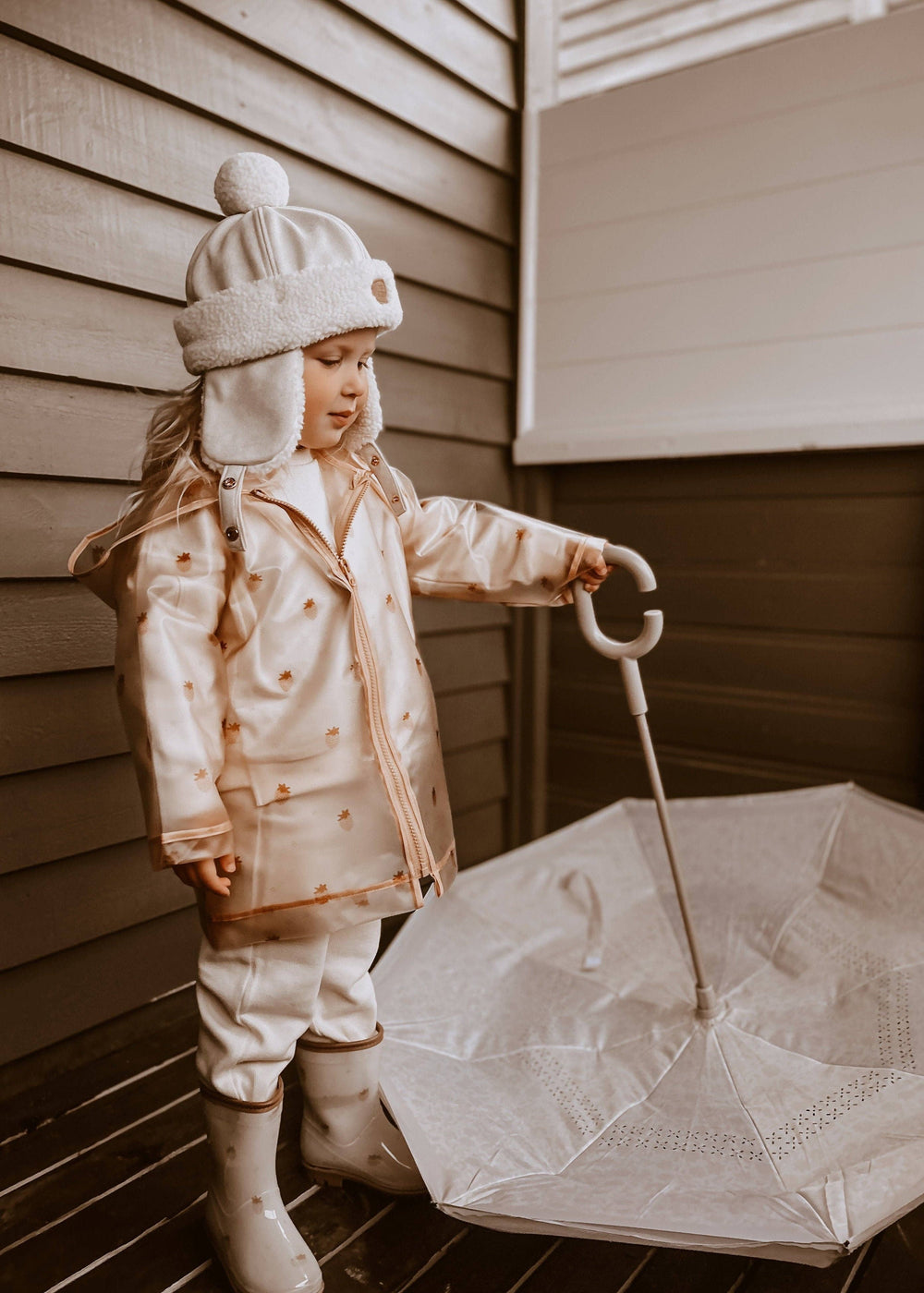 Bruines - Imperméables - Ambiance Fraises: Strawberries  mood / 3 years